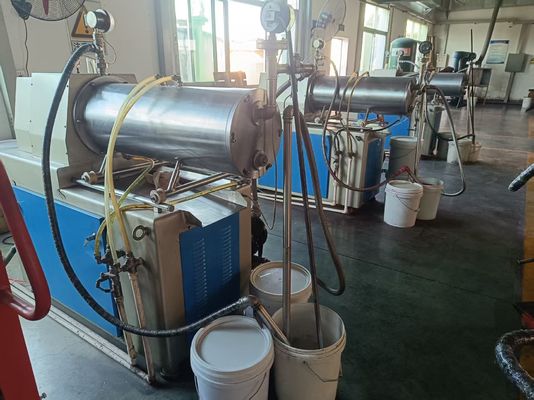 ইলেকট্রিক্যাল আইসোলেটর লেপ সমাধান ইনডোর এবং আউটডোর Epxoy রজন ঘনত্ব 25C 1.19-1.22 g/cm3